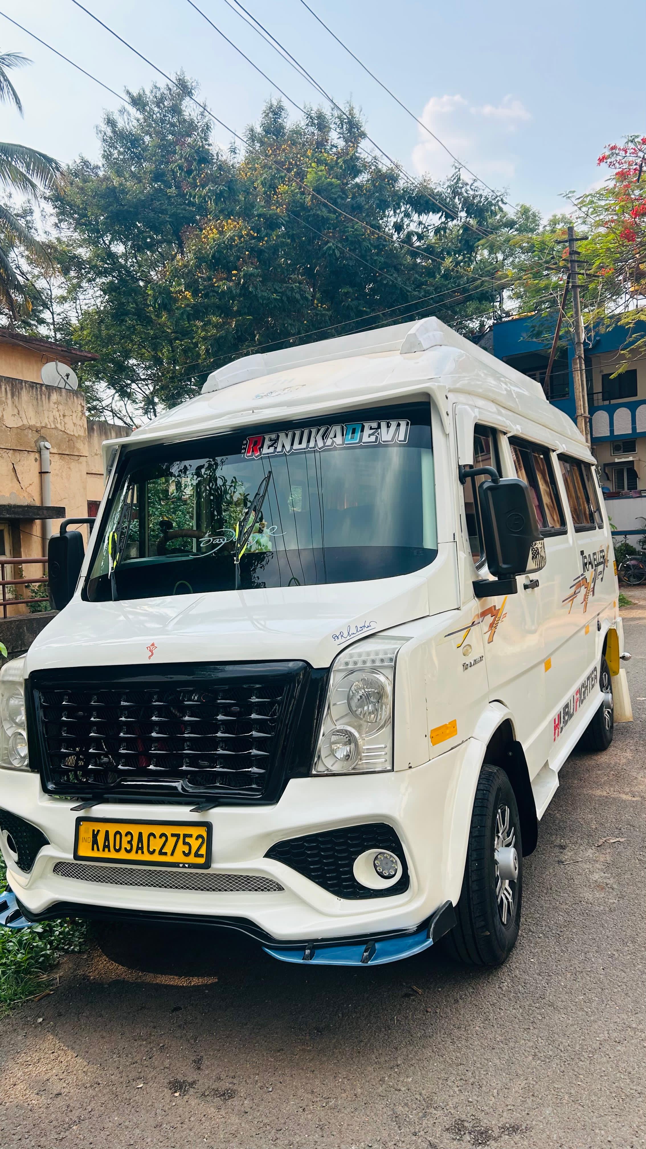 Tempo Traveler taxi service in Hubli